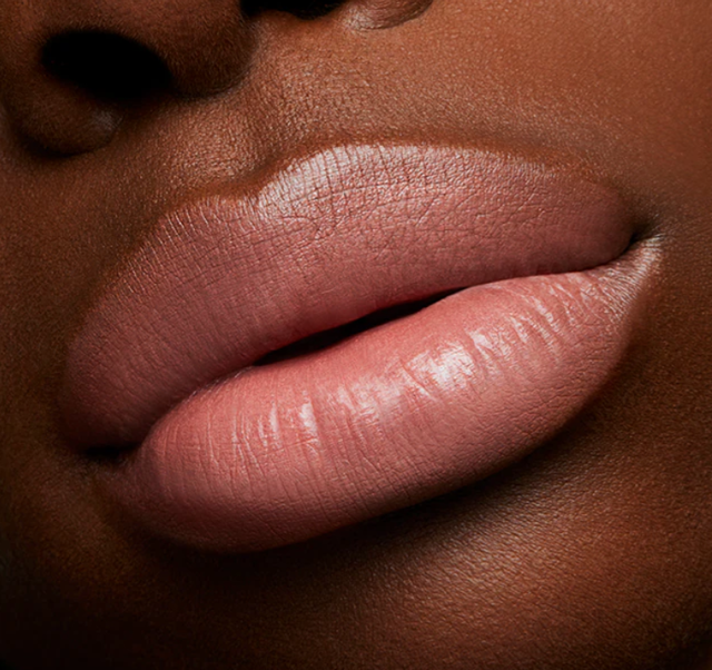 LOVE ME LIPSTICK Très Blasé