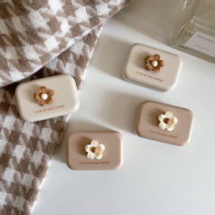 Softlens Case 3D Flower A Cup of Milk