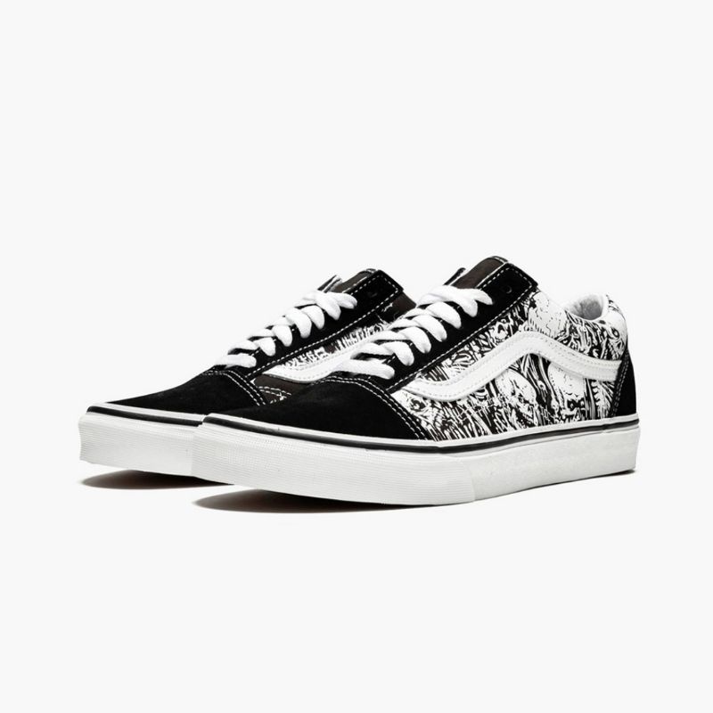Old Skool Forgotten Bones Black White