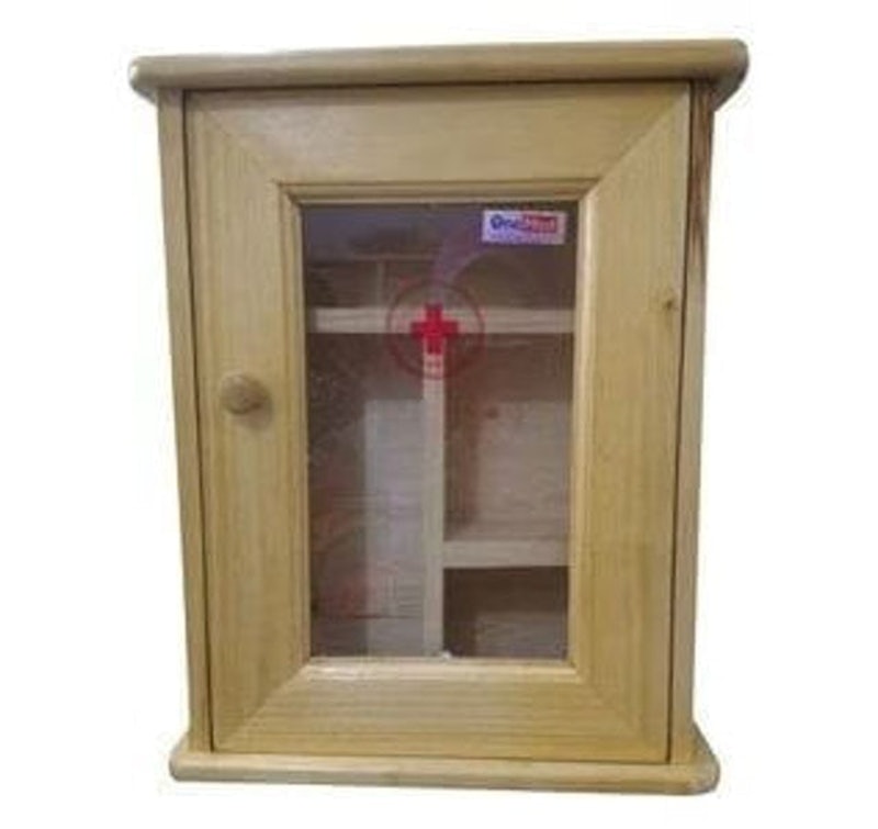 Kotak P3K Kayu 1