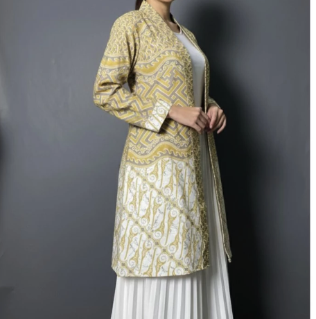 Batik Dua Putri Blazer Batik Wanita Modern 2