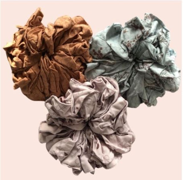 Diario Ikat Rambut Scrunchie