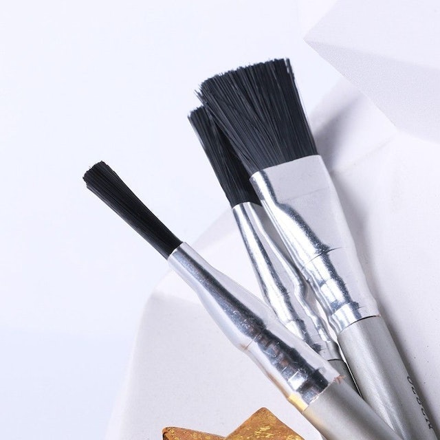 NYONi Eraser Pencil with Brush