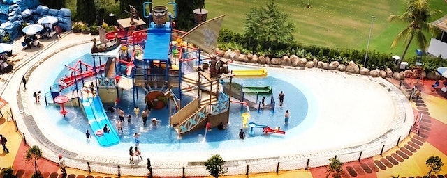 The Wave Pondok Indah Waterpark 3