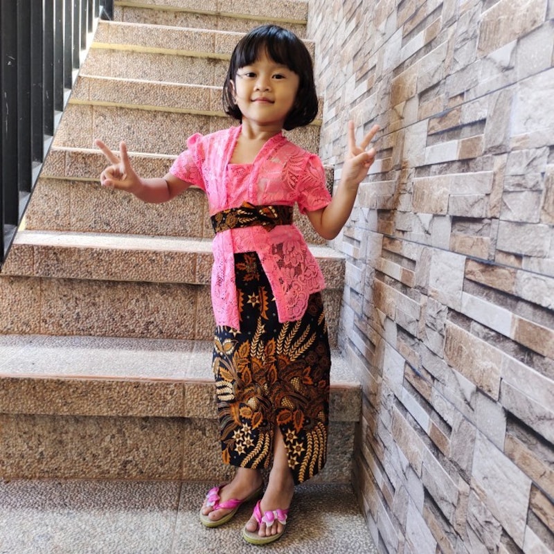 Kebaya Bayi Kutubaru Rok Span Panjang 5