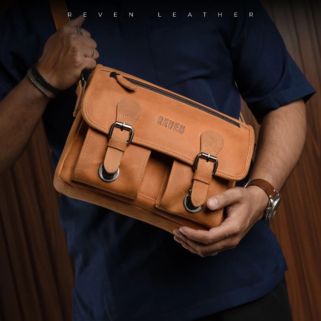 Reven Kreatif Industri Reven Leather Marque Slingbag