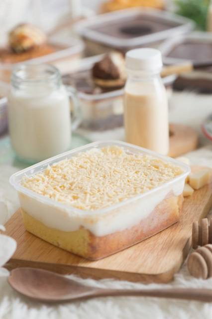 Dapur Alya  Milk Bath Cheese Dessert Box