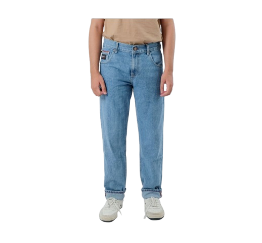 10 Rekomendasi Celana Jeans Pria Terbaik [Merk Lokal, Trend