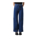 10 Rekomendasi Celana Jeans Wanita Terbaik (Terbaru Tahun 2026) 4