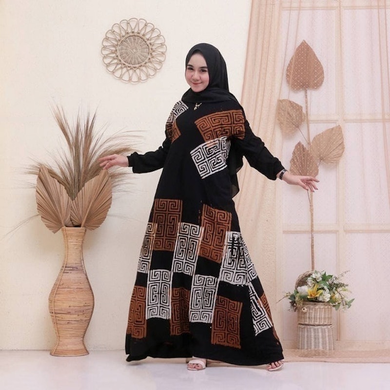 10 Merk Long Dress Batik Terbaik Terbaru Tahun 2024 mybest