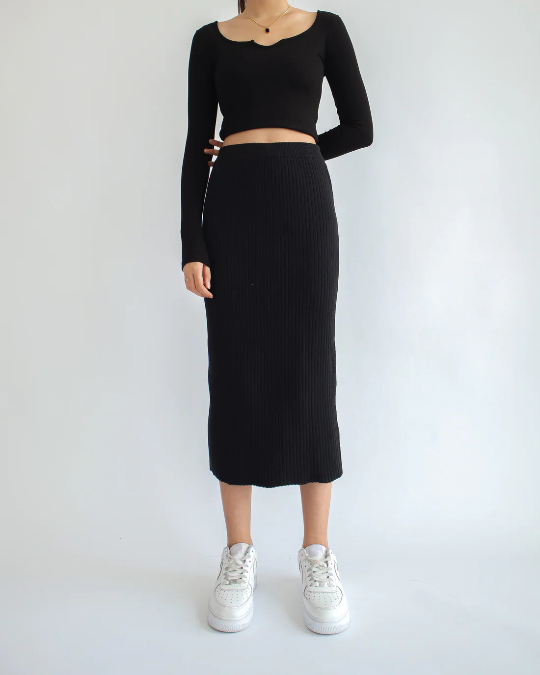 Sofia Ribbed Midi Skirt 3