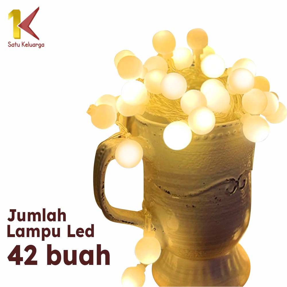 Satu Keluarga Lampu Tumbler LED Motif Bola Salju  4