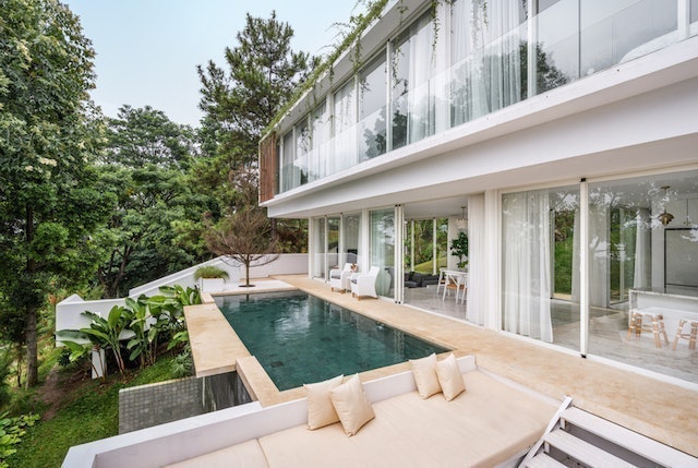 Luxury Home by Buttonscarves Villa at Dago Bandung 3
