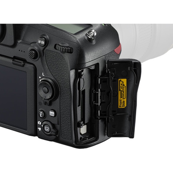 D850