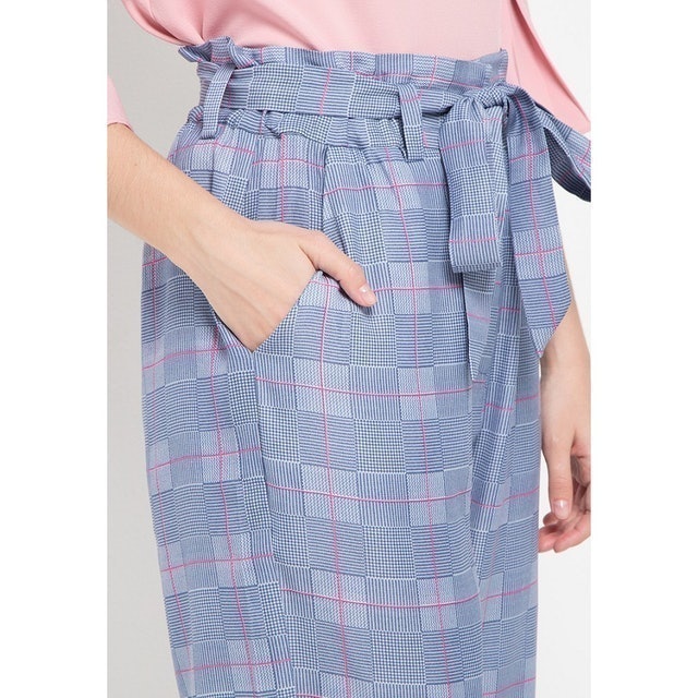 Pleated Waist Check Pants 3
