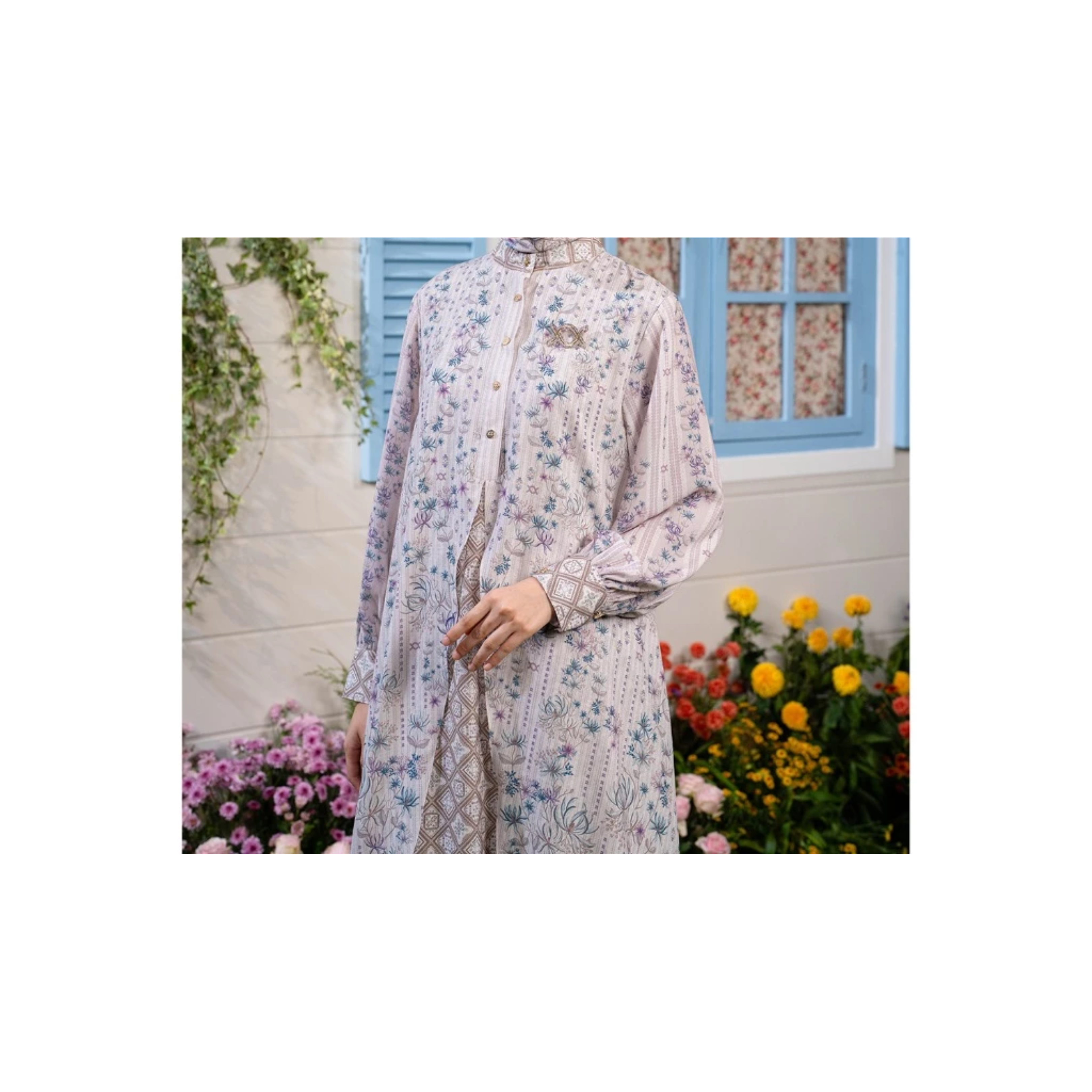 Kharisma Estetika Indonesia Klamby Kartavira Dress