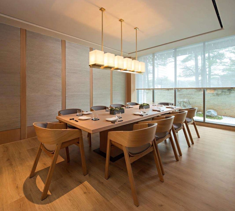 Signatures Restaurant 2