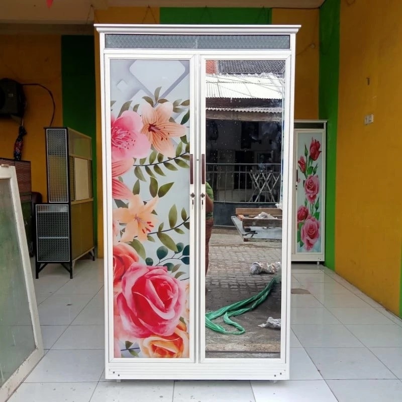 Lemari Baju Aluminium Putih Printing 2