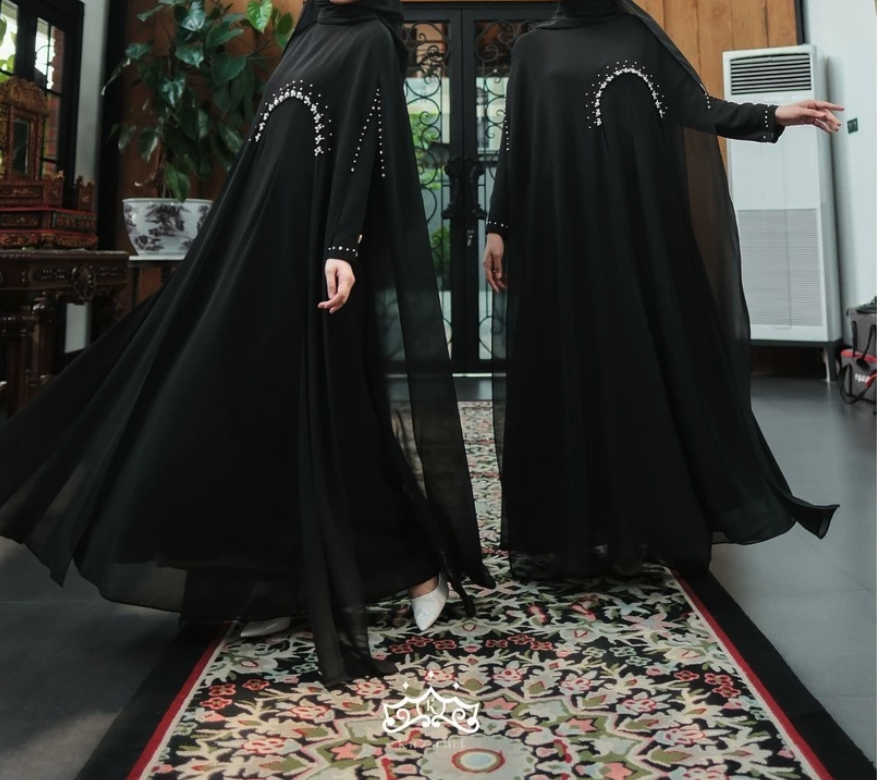 Kazami Luna Abaya Payet Set