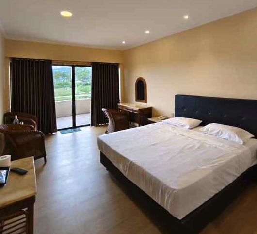  Puncak Inn Resort Hotel