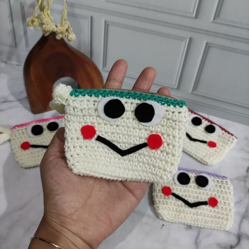 Chessy Mini Wallet Rajut Handmade