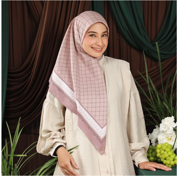 Nushel Jaya Mandiri Umama Voal Miracle Motif Icon Pouch V.09