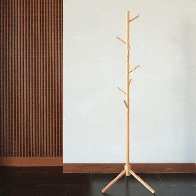 Edma Wooden Hanger