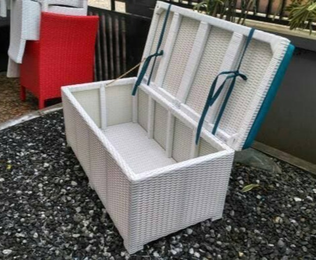 Sofa Bench with Storage 2