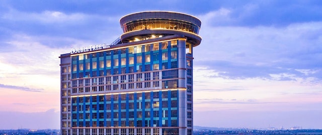 DoubleTree by Hilton Surabaya 1