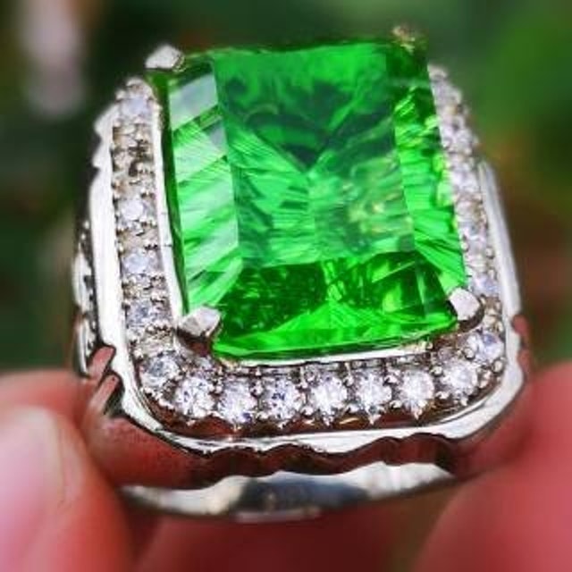 Batu Permata Natural Green Zamrud Moldavite