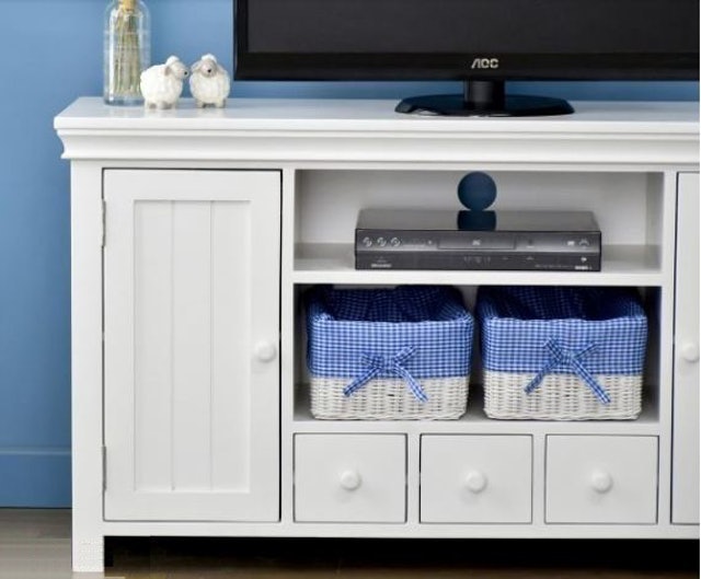 Livien Xavier TV Dresser