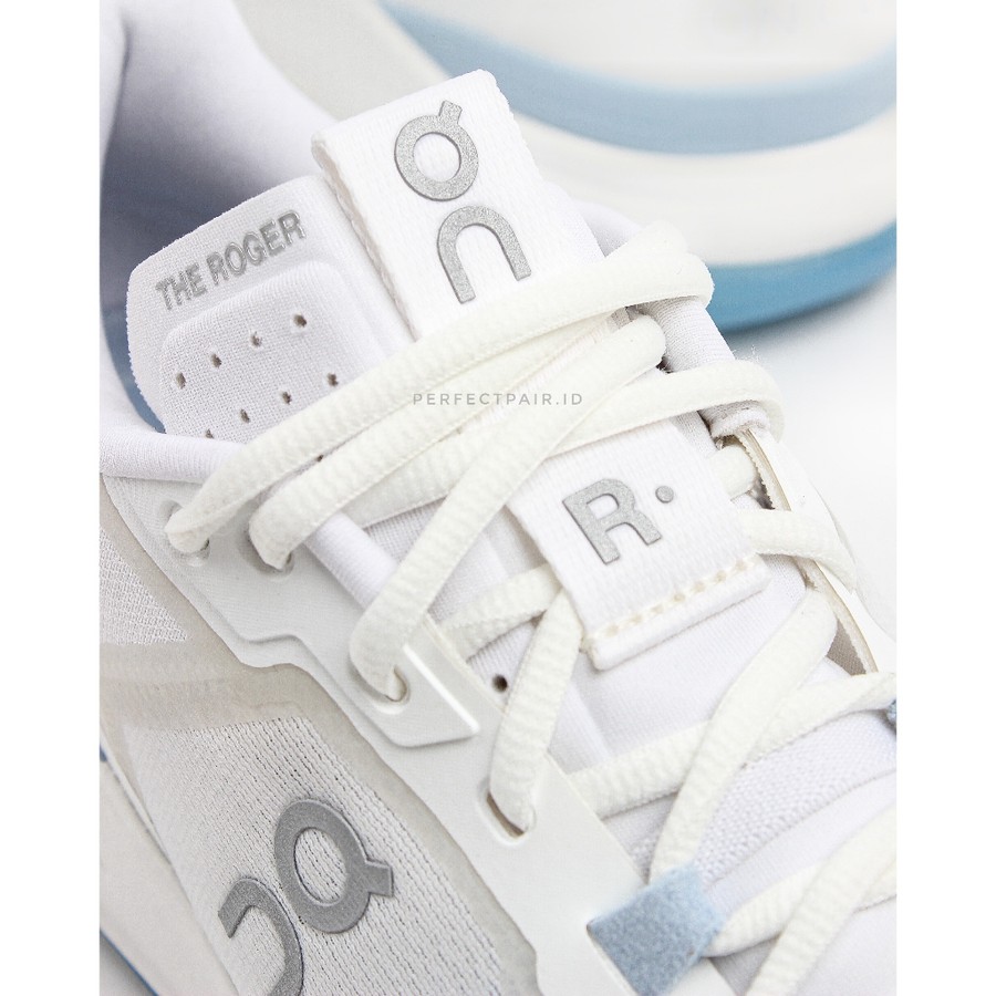 On ON Cloud THE ROGER Advantage Pro White/Chambray