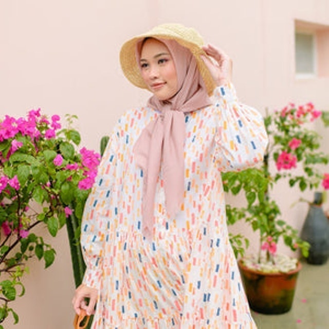 HijabChic Lucia Peach Print Dress