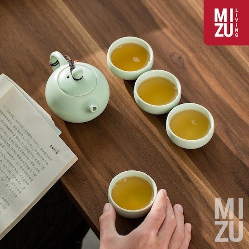 Oolong Classic Chinese Tea Pot Set 4