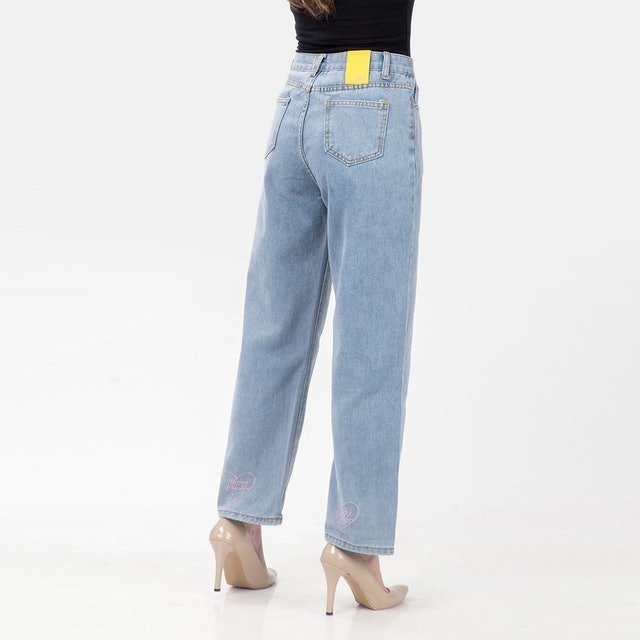 Straight Jeans Bordir Hati 3