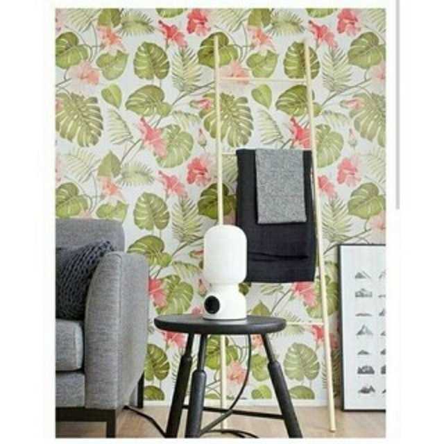  Wallpaper Dinding Motif Bunga Petunia dan Monstera