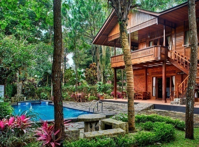 Jambuluwuk Convention Hall & Resort Puncak 1
