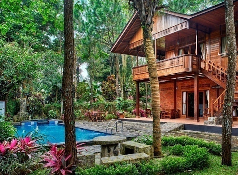 Jambuluwuk Convention Hall & Resort Puncak 1
