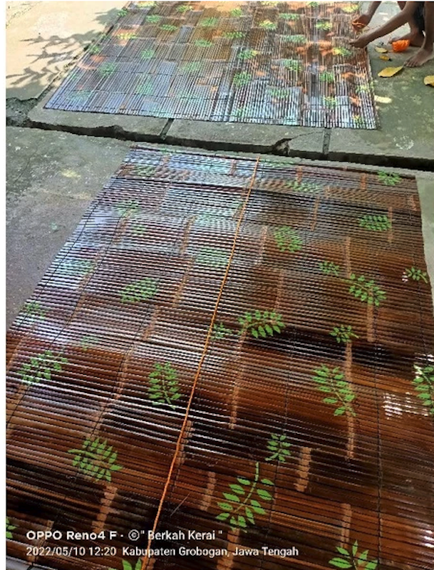 Tirai Bambu Wulung Motif Daun 2
