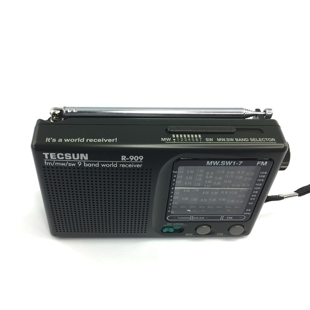 Tecsun AM/FM/SW PORTABLE RADIO R-909