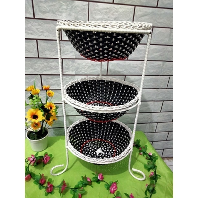  Rak Bawang Besi Rotan Sintetis