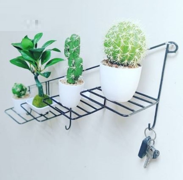  Rak Bunga Besi Tempel Dinding Model Tangga