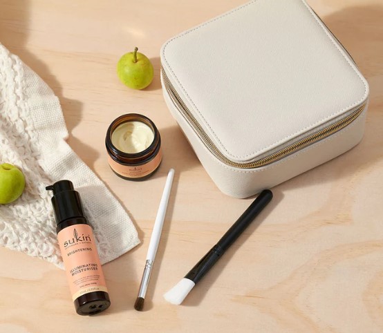 Sukin Brightening Illuminating Moisturizer Pump