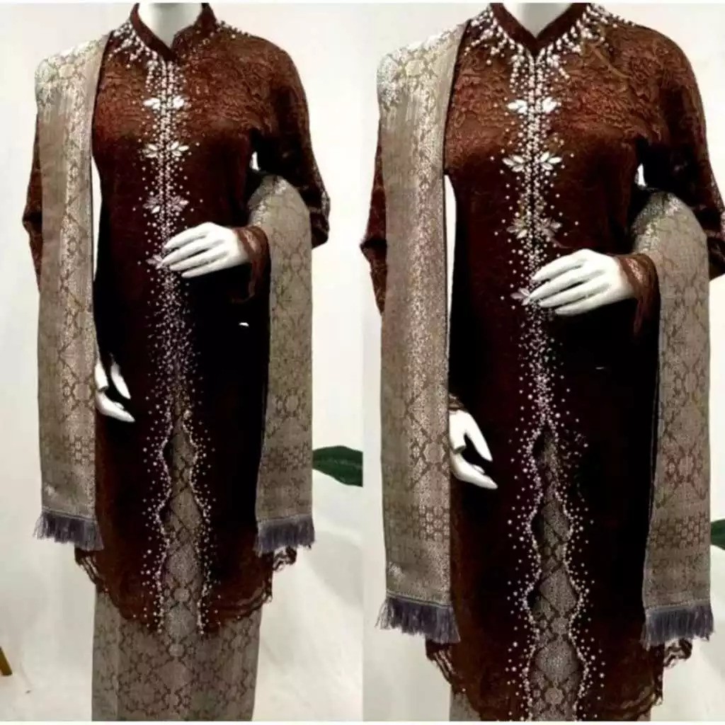  Haghia Busana Set Kebaya Brukat Payet Yura