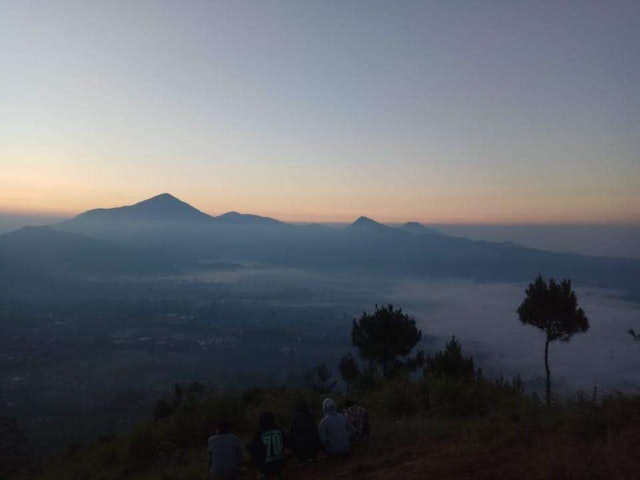 10 Rekomendasi Wisata Alam di Bandung Terbaik  1