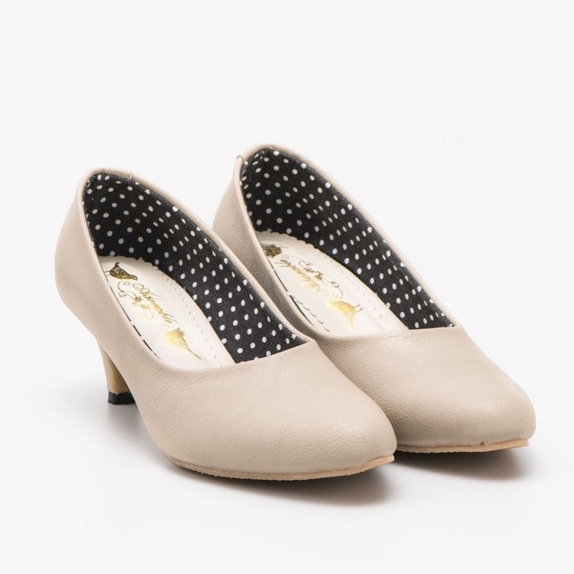 Adorable Projects Jenewa Heels