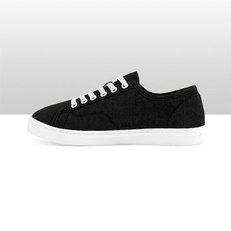 Una Black White 2