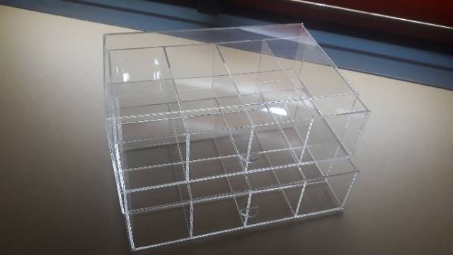  Acrylic Sunglasses Organizer