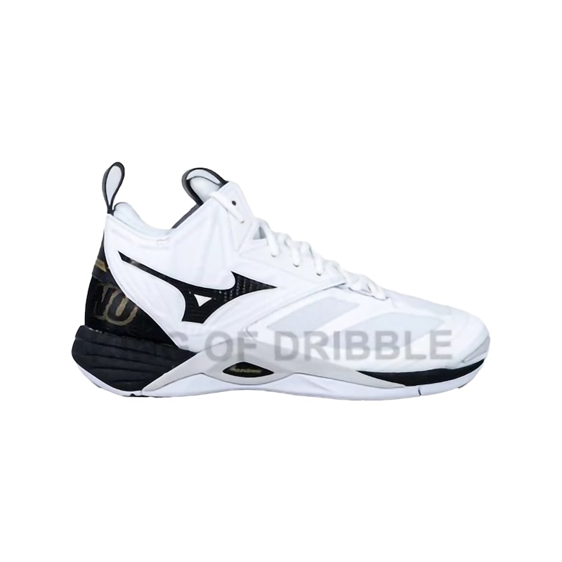 Mizuno Wave Momentum 2 Mid 1