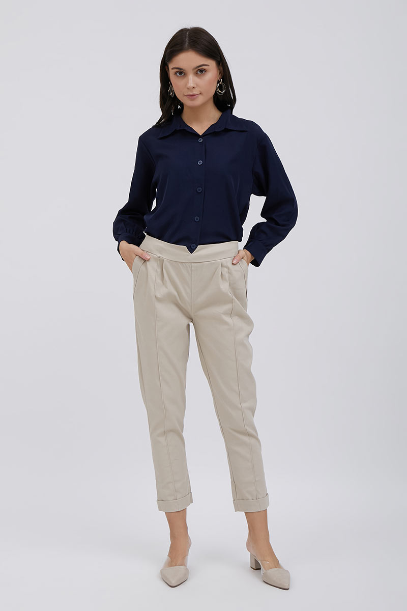 10 Rekomendasi Celana Warna Khaki untuk Wanita Terbaik  1